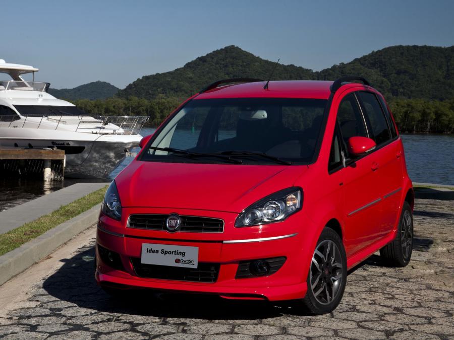  Fiat Idea Sporting 2010 года  (фото 10 из 38)